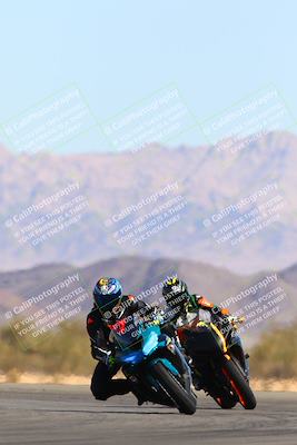 media/Mar-12-2022-SoCal Trackdays (Sat) [[152081554b]]/Turn 14 (10am)/